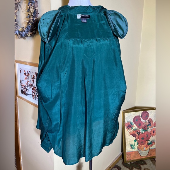 Vtg NEW CONCEPTS Size Large 100% Silk Emerald Green Button Down LongSleeve - Picture 8 of 10